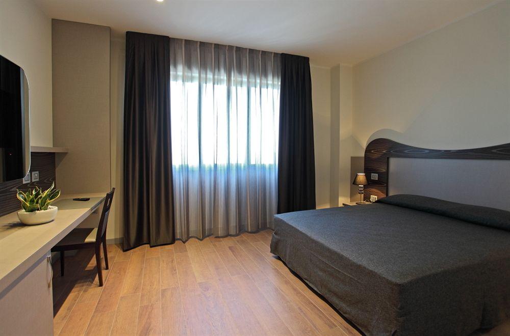Grand Hotel Forlì Eksteriør bilde