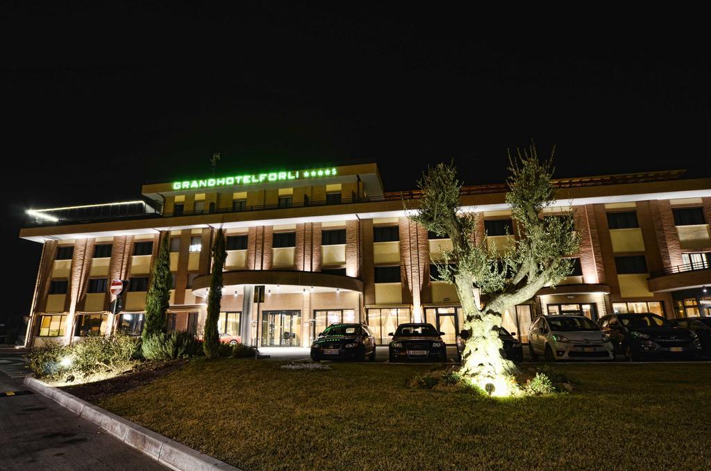 Grand Hotel Forlì Eksteriør bilde